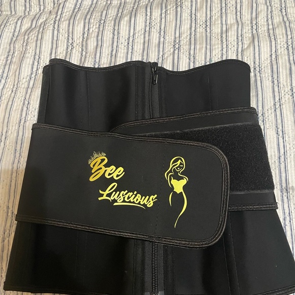 Waist trainer - Picture 2 of 4